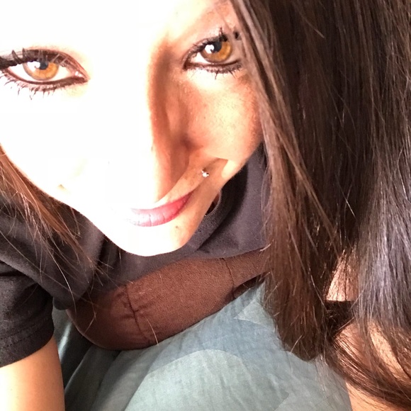 Meet your Posher, Crystal - Picture 1 of 1